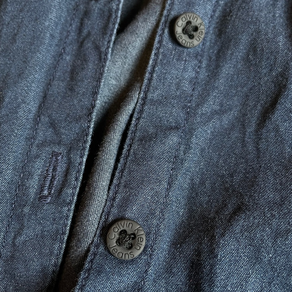 Calvin Klein Simple Button Up - Picture 3 of 4
